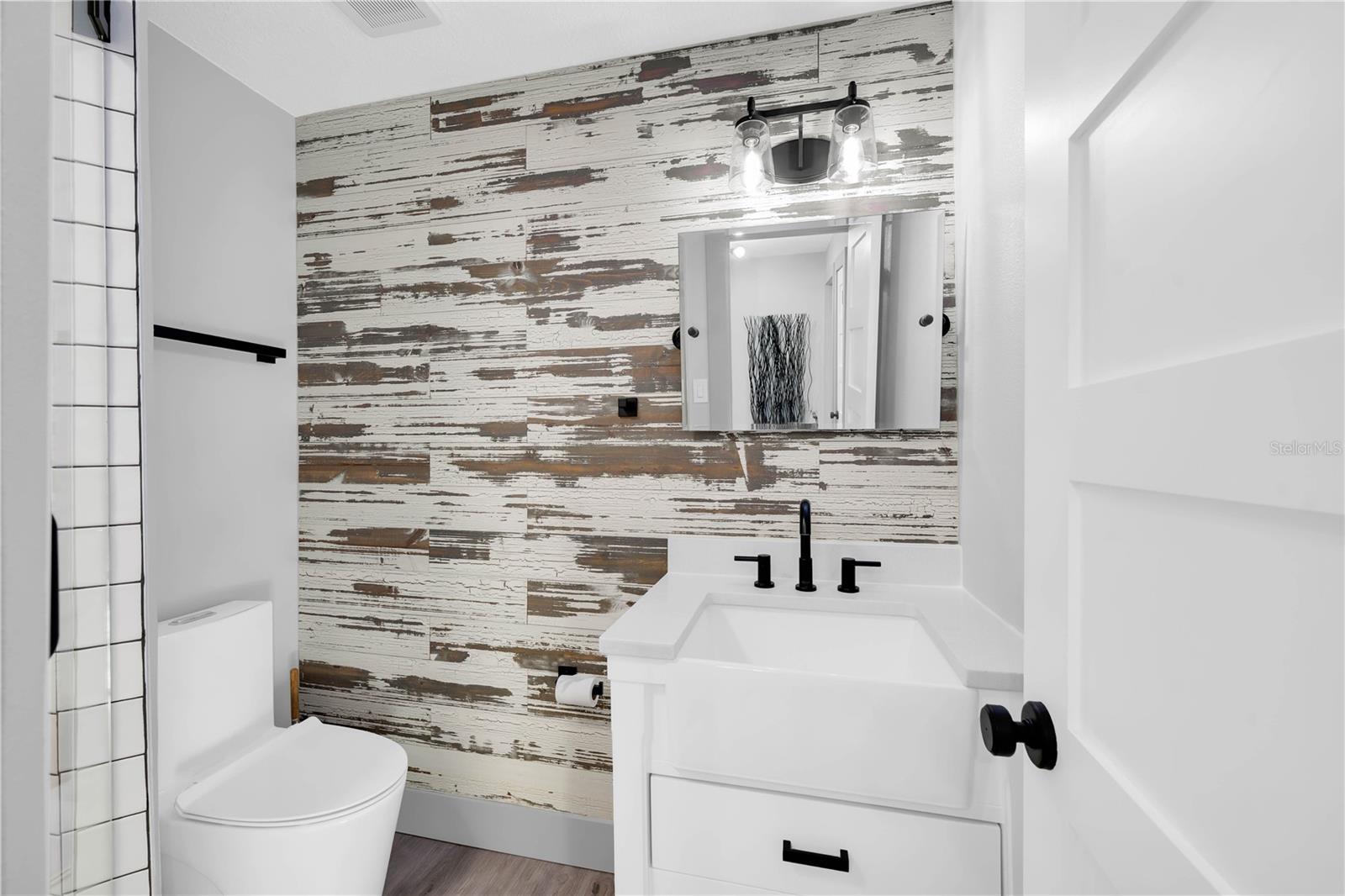 CHATEAUX DU LAC - Residential