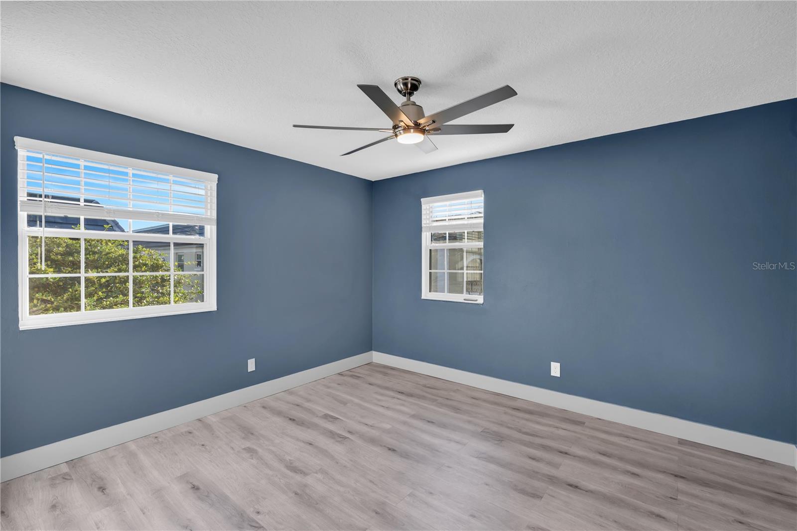 CHATEAUX DU LAC - Residential