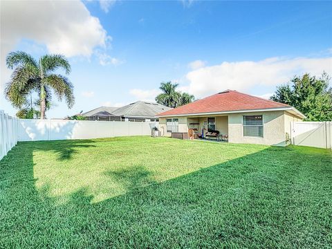 A home in WIMAUMA