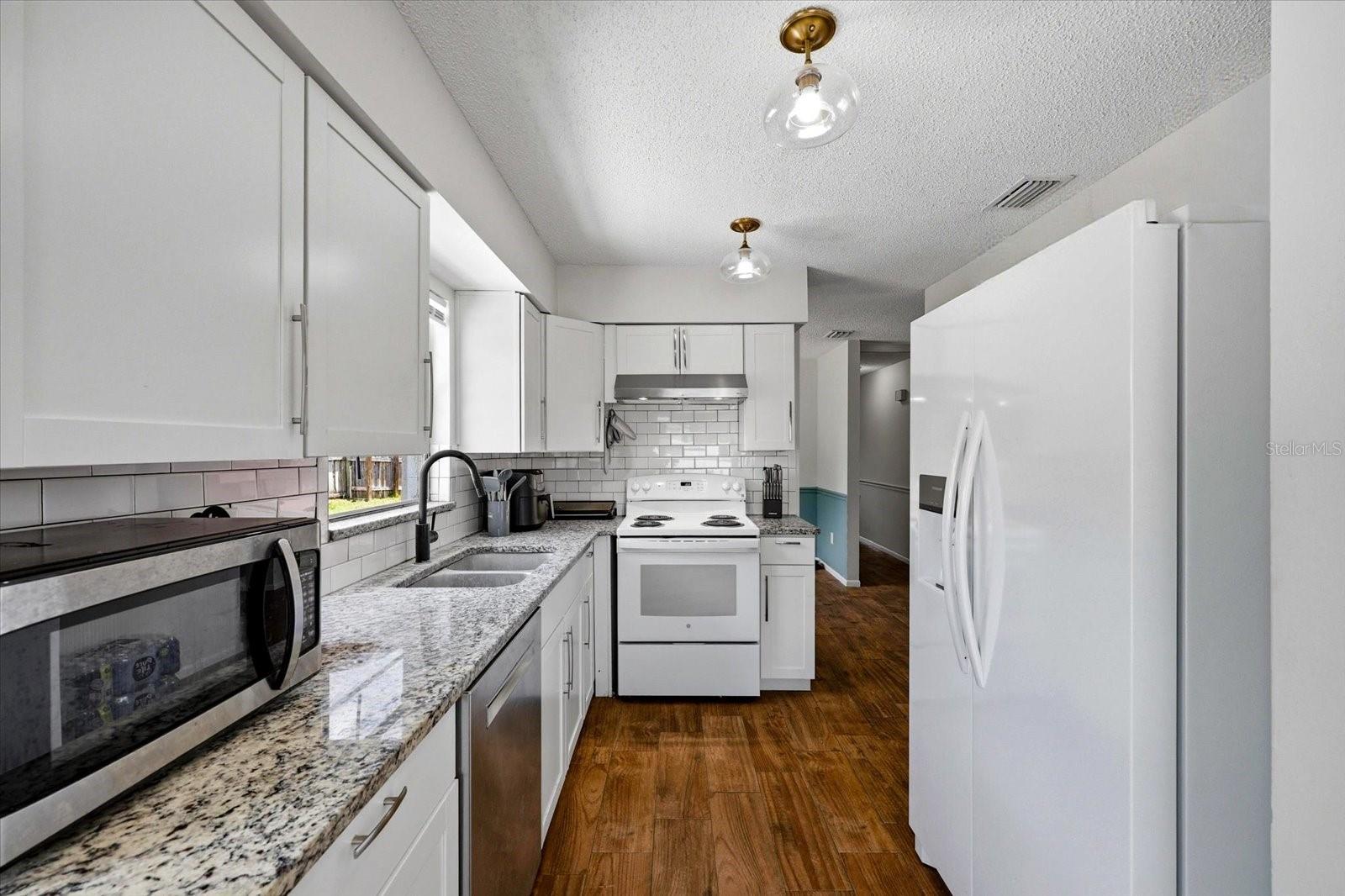 LAKE PADGETT SOUTH - Residential