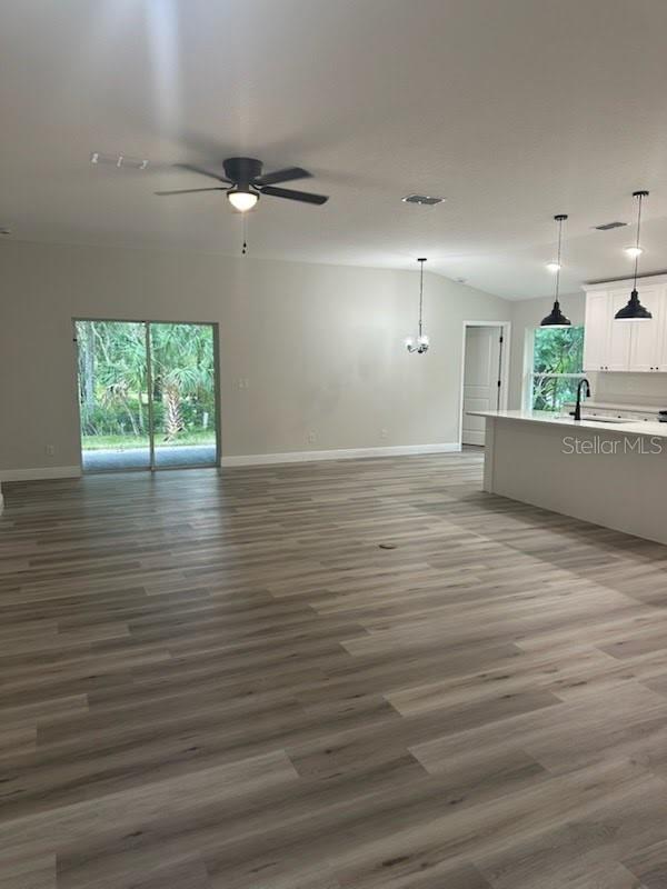 422 IVY AVENUE