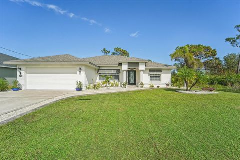 A home in PORT CHARLOTTE