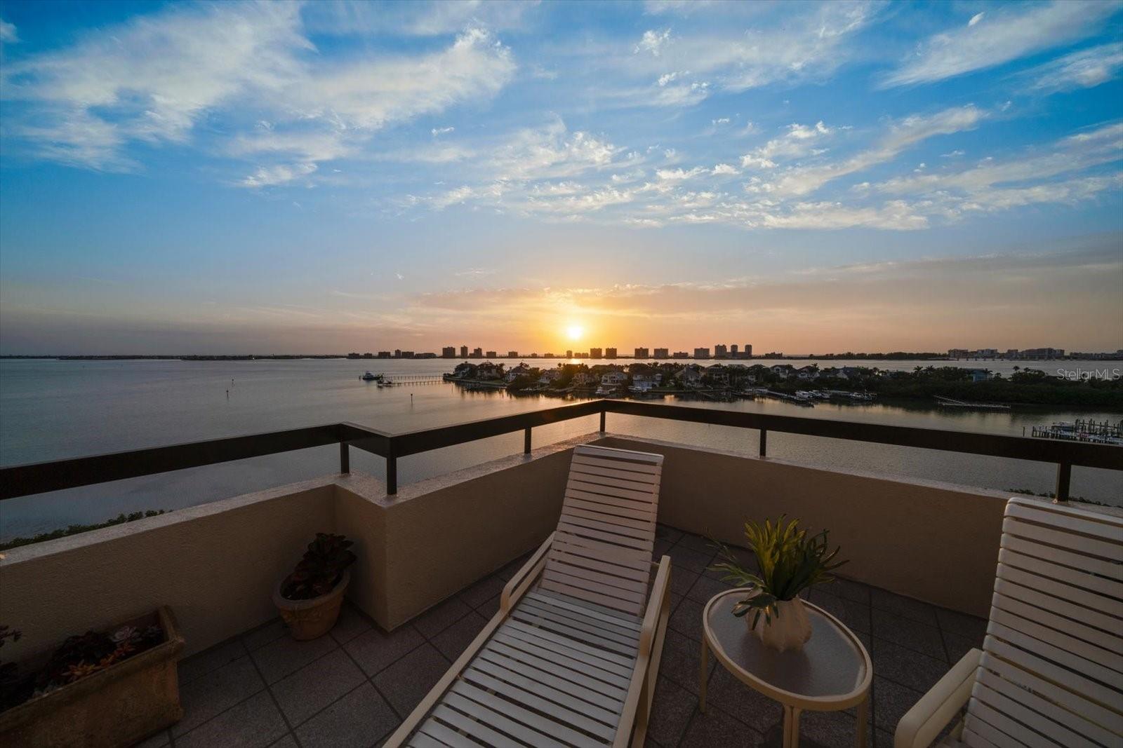 4 BELLEVIEW BOULEVARD 802