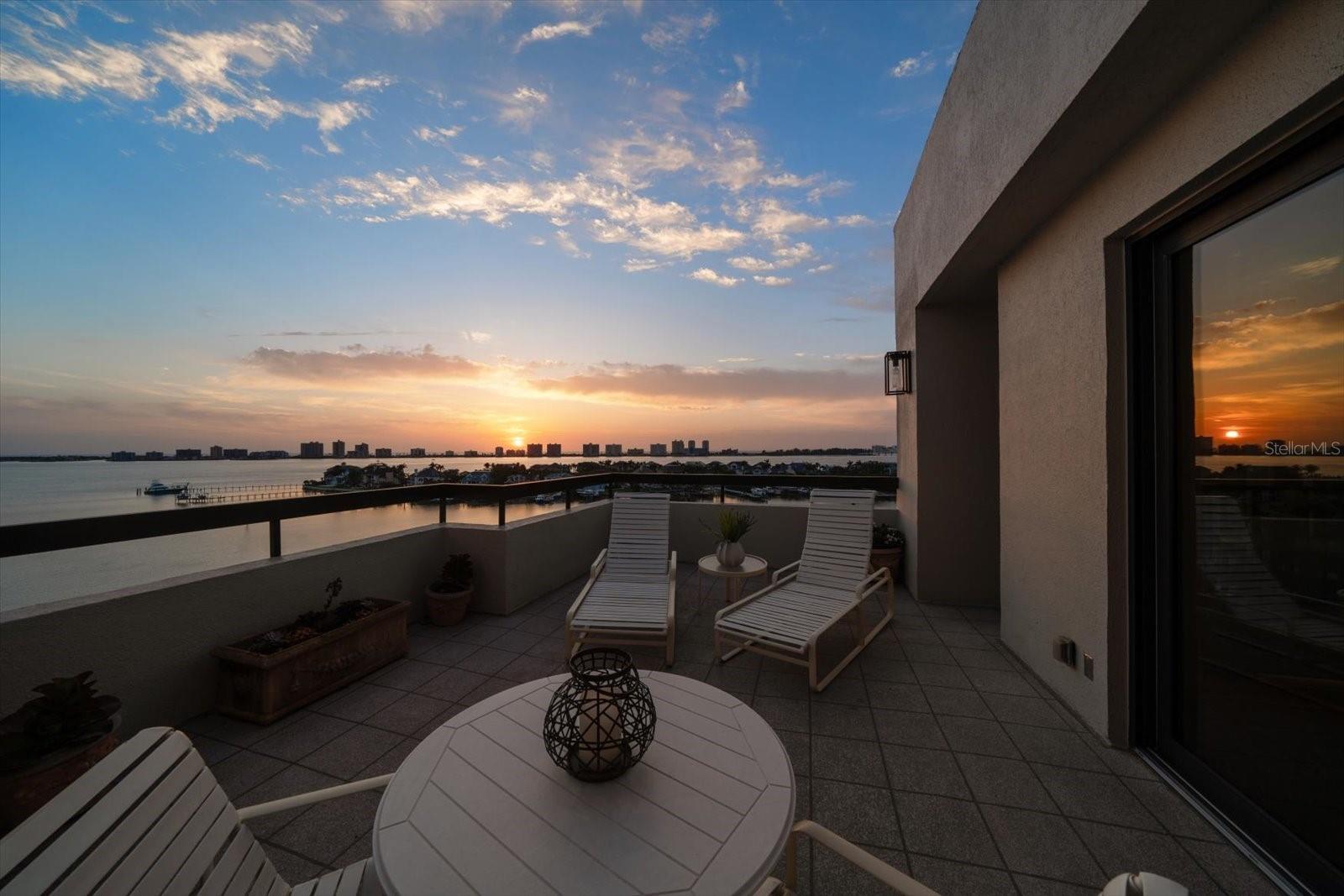 4 BELLEVIEW BOULEVARD 802