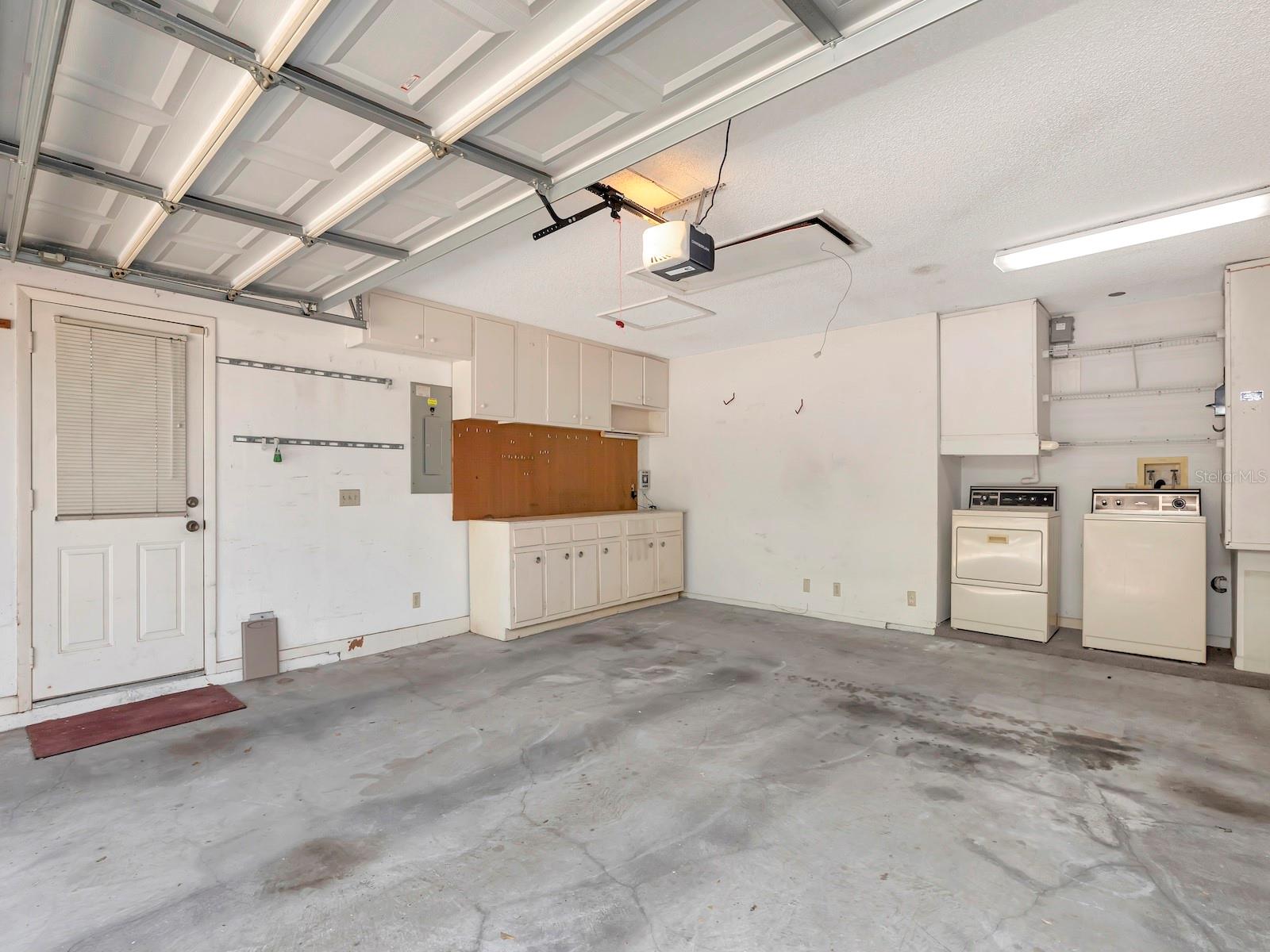 LONGBROOKE SUB UNIT ONE - Residential