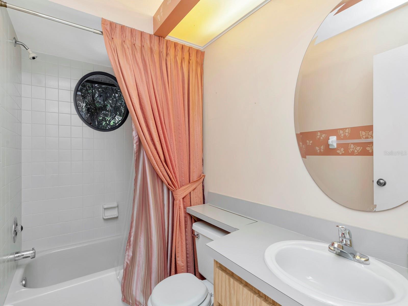 LONGBROOKE SUB UNIT ONE - Residential