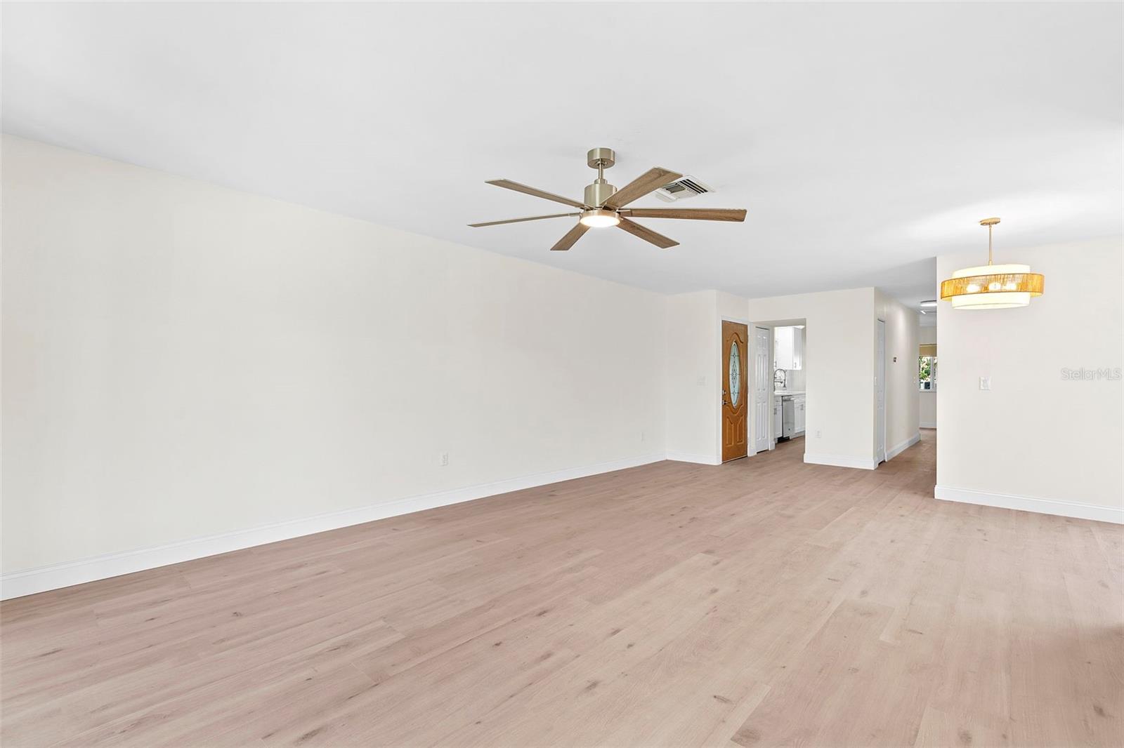 GULF HARBORS WOODLANDS - Residential