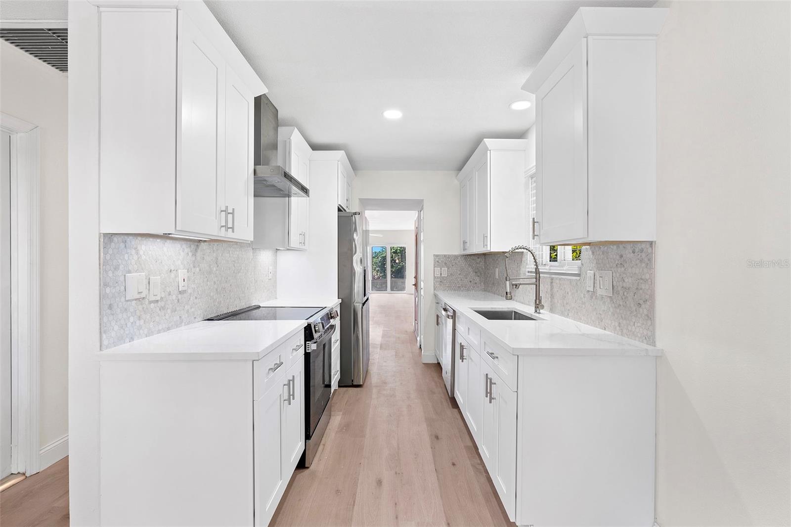 GULF HARBORS WOODLANDS - Residential