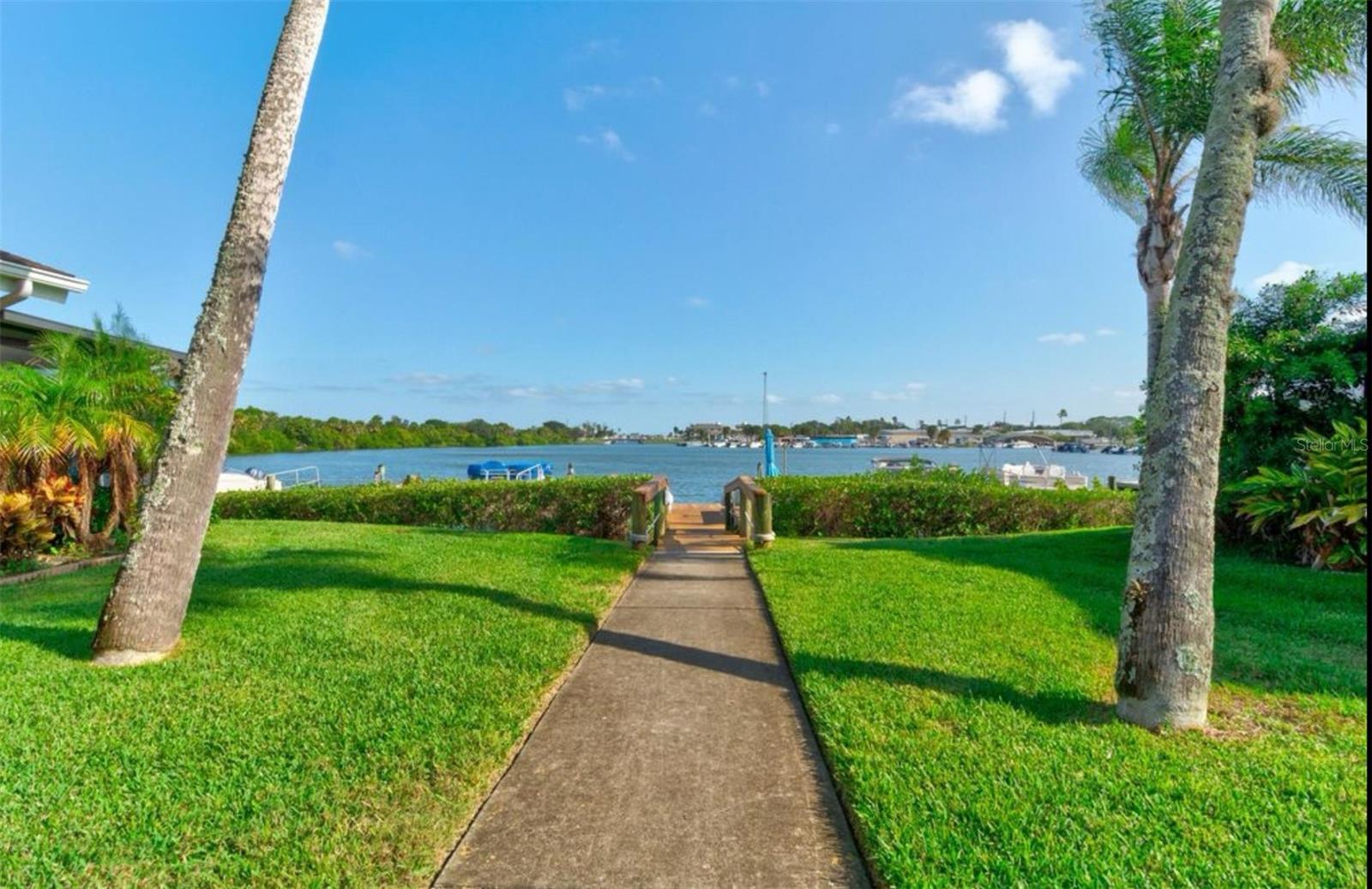 113 LAGOON COURT