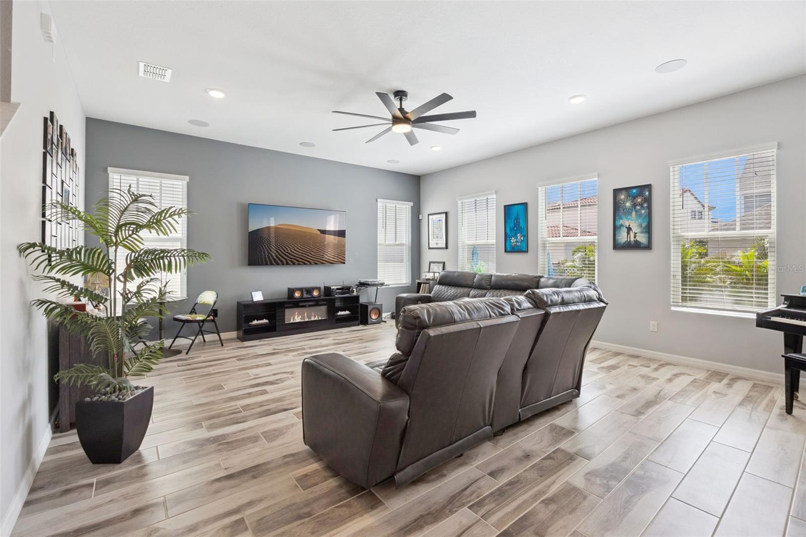 CELEBRATION ISLAND VILLAGE PH 1B - Residential