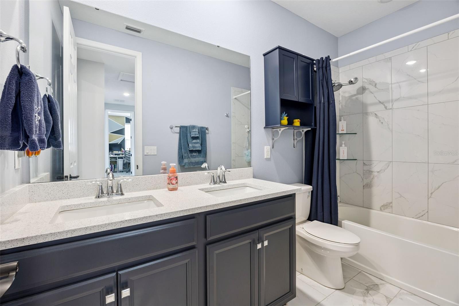 CELEBRATION ISLAND VILLAGE PH 1B - Residential