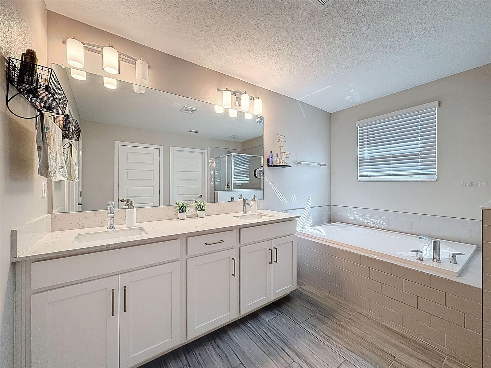 MITCHELL 54 WEST PH 3 RESIDENT - Residential