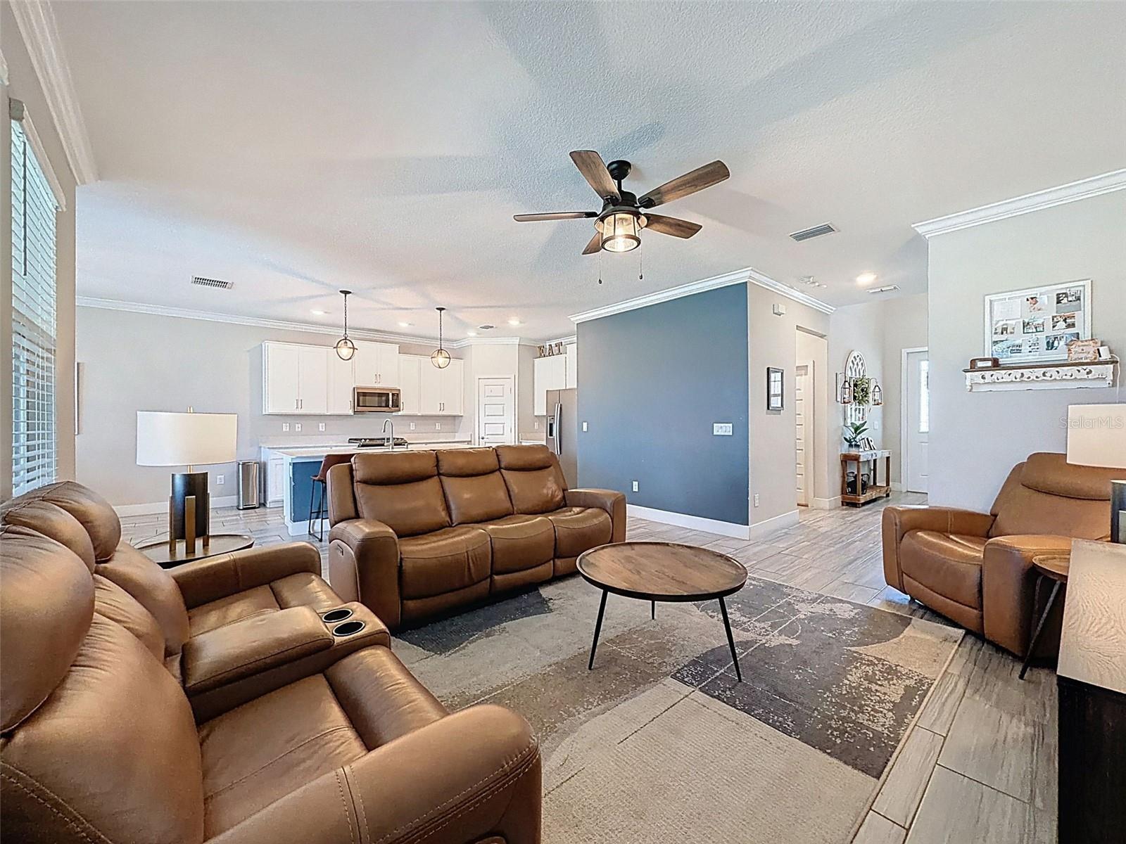 MITCHELL 54 WEST PH 3 RESIDENT - Residential