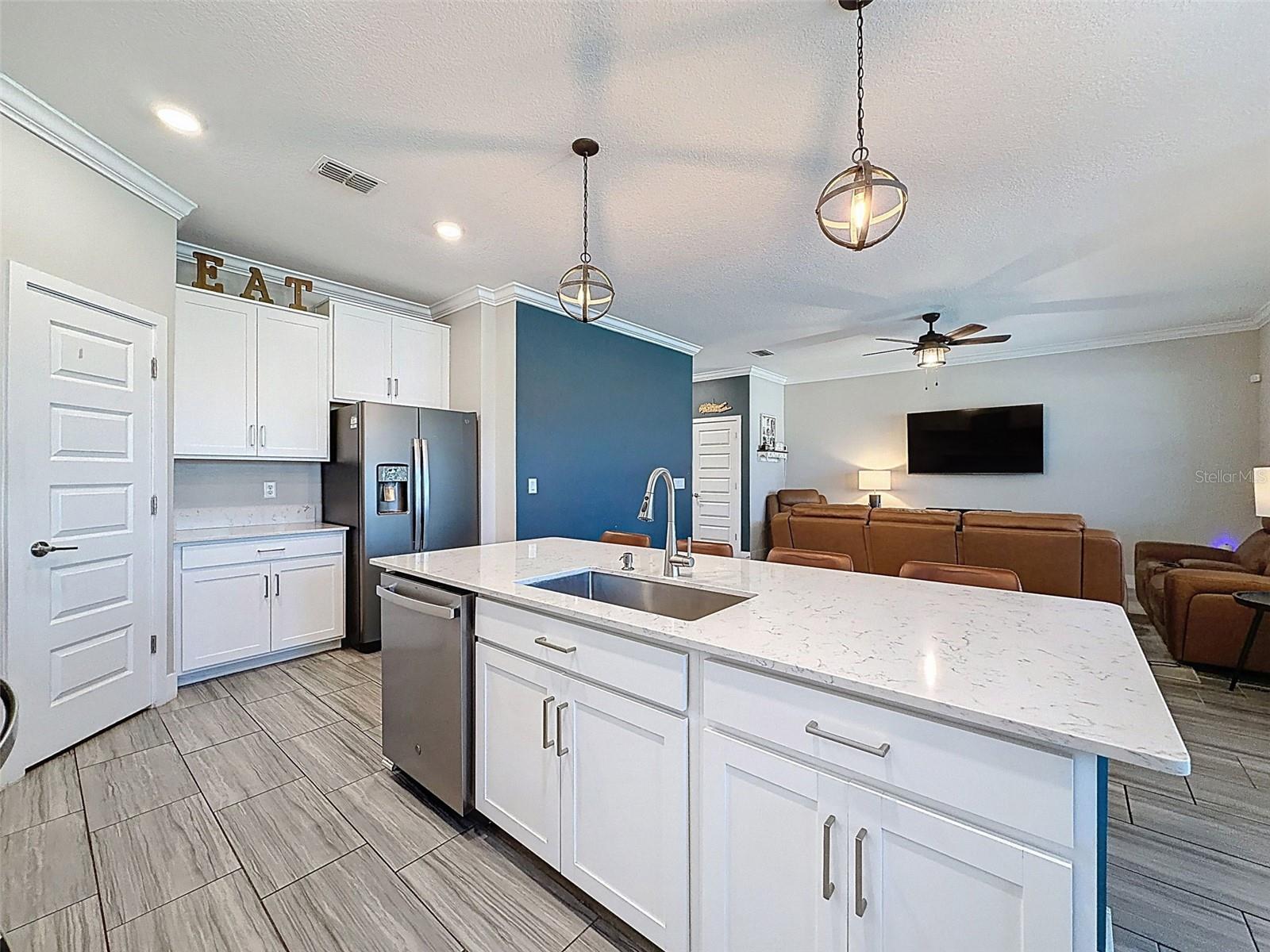 MITCHELL 54 WEST PH 3 RESIDENT - Residential