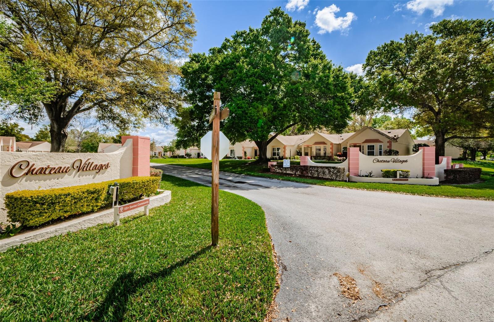 CHATEAU VILLAGE CONDO 05 - Residential