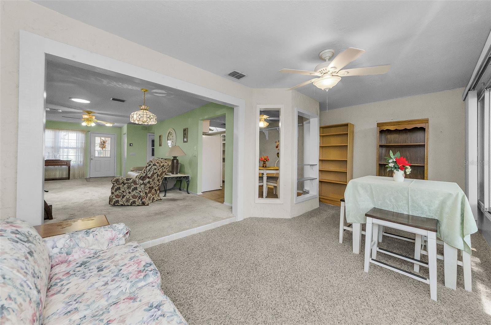 CHATEAU VILLAGE CONDO 05 - Residential