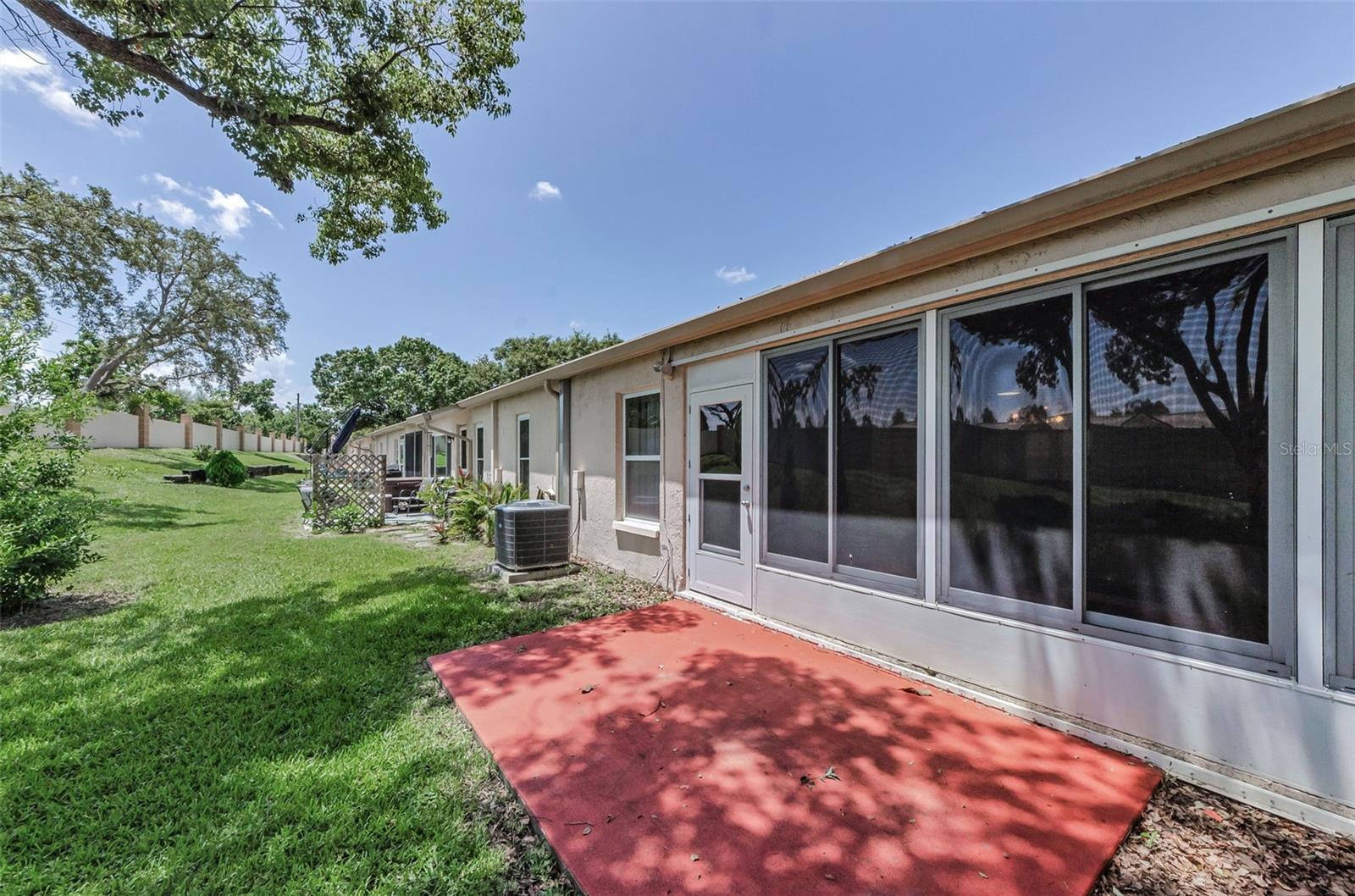 CHATEAU VILLAGE CONDO 05 - Residential