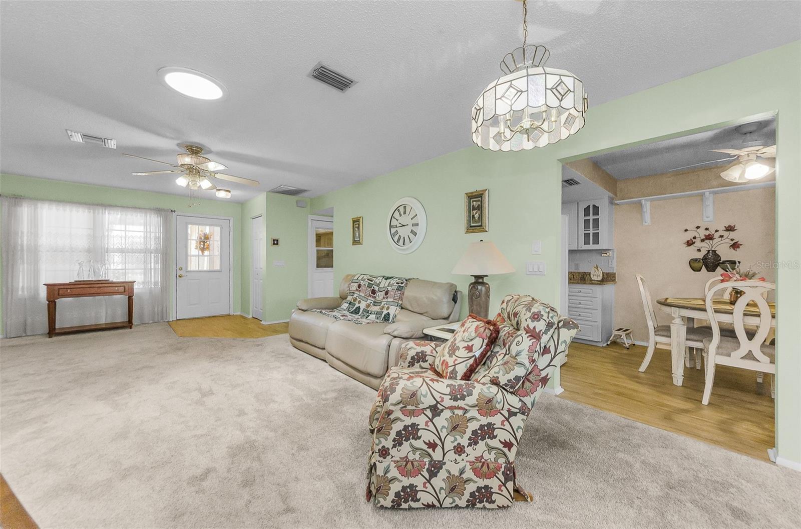 CHATEAU VILLAGE CONDO 05 - Residential