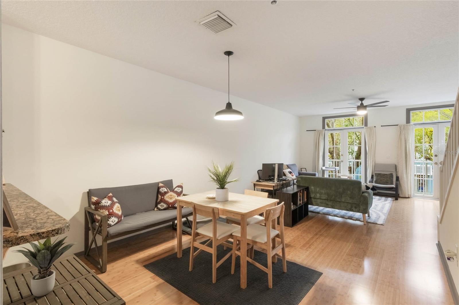 660 CELEBRATION AVENUE 220