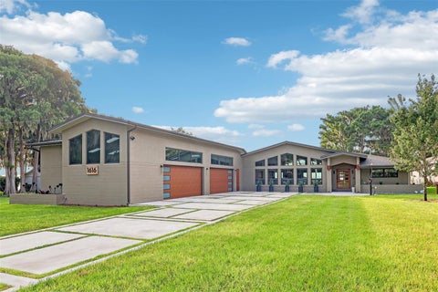 Tiny photo for 1616 Loves Point Drive, Leesburg, FL 34748 (MLS # G5115499)