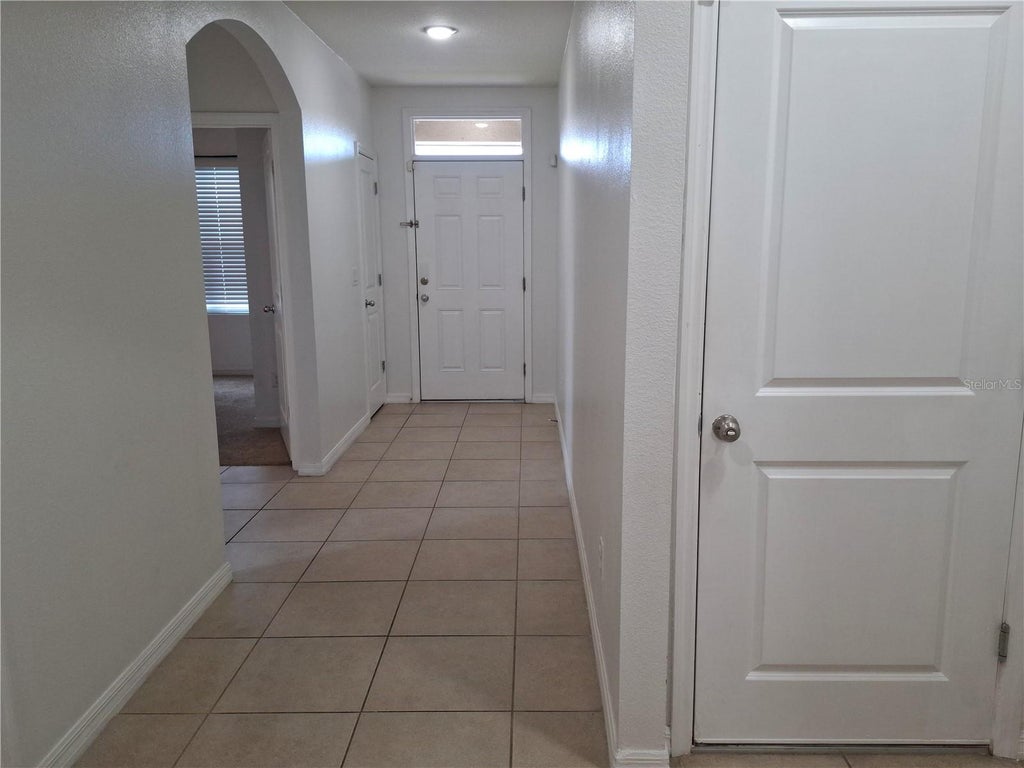 Photo of 2805 NE 45th Avenue, Ocala, FL 34470 (MLS # OM734104)