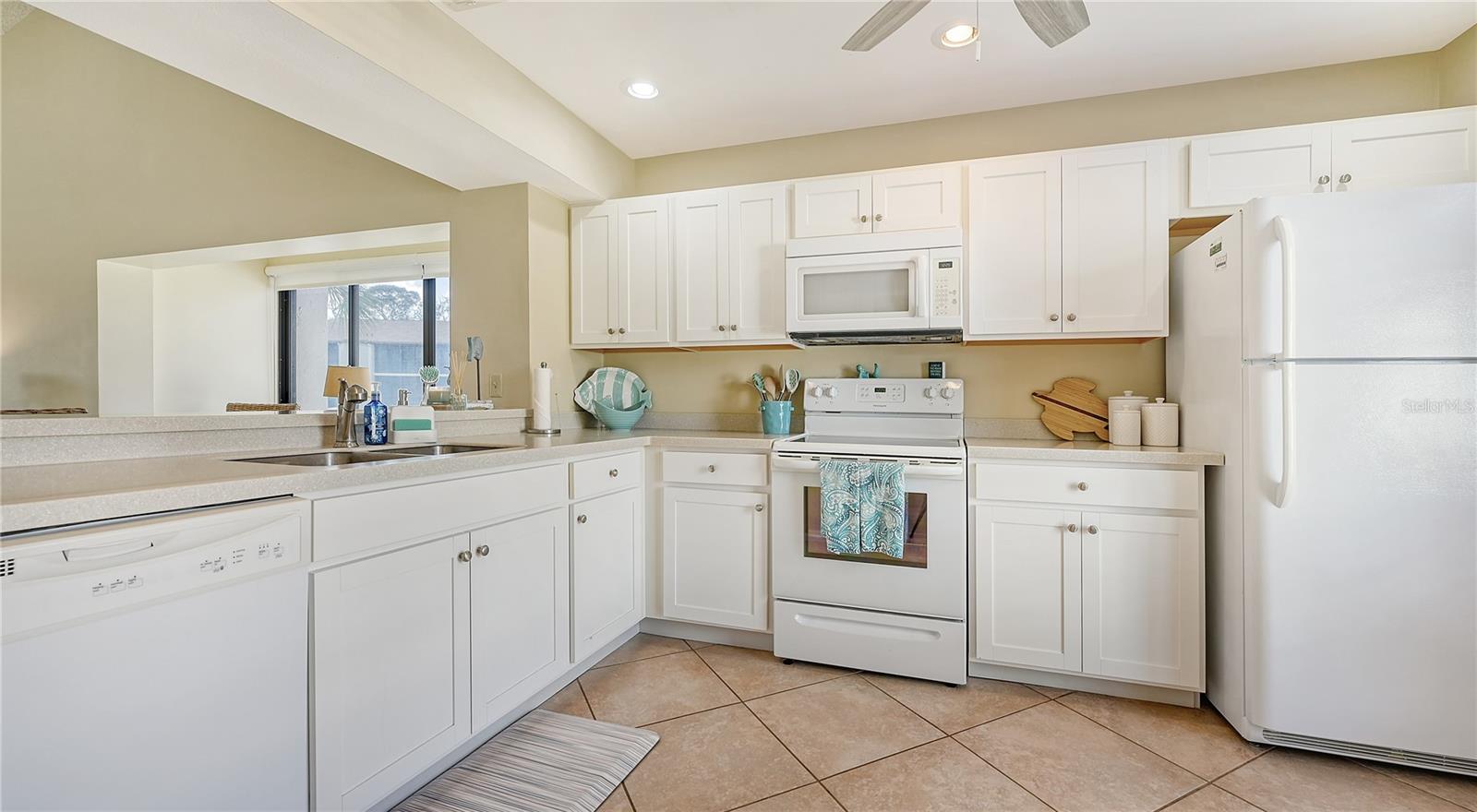 BIRD BAY II - Residential