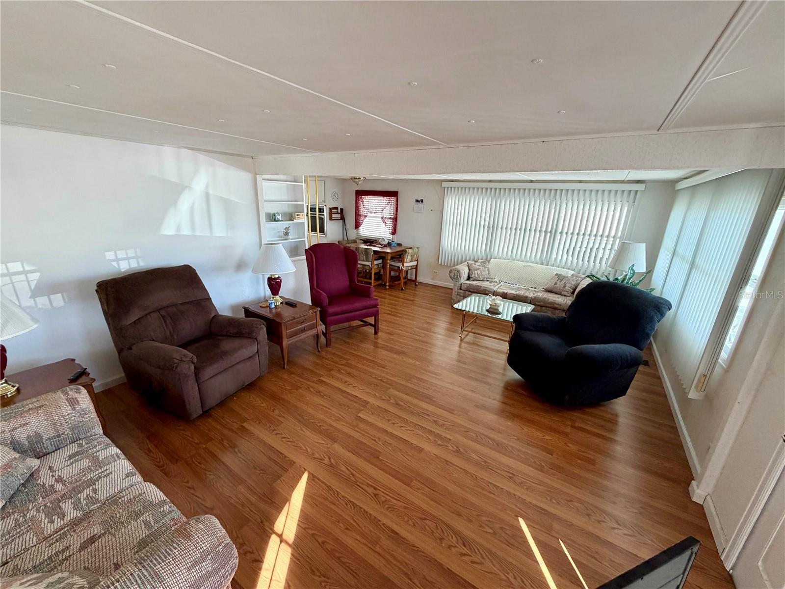 SUNSET PALMS UNREC - Residential