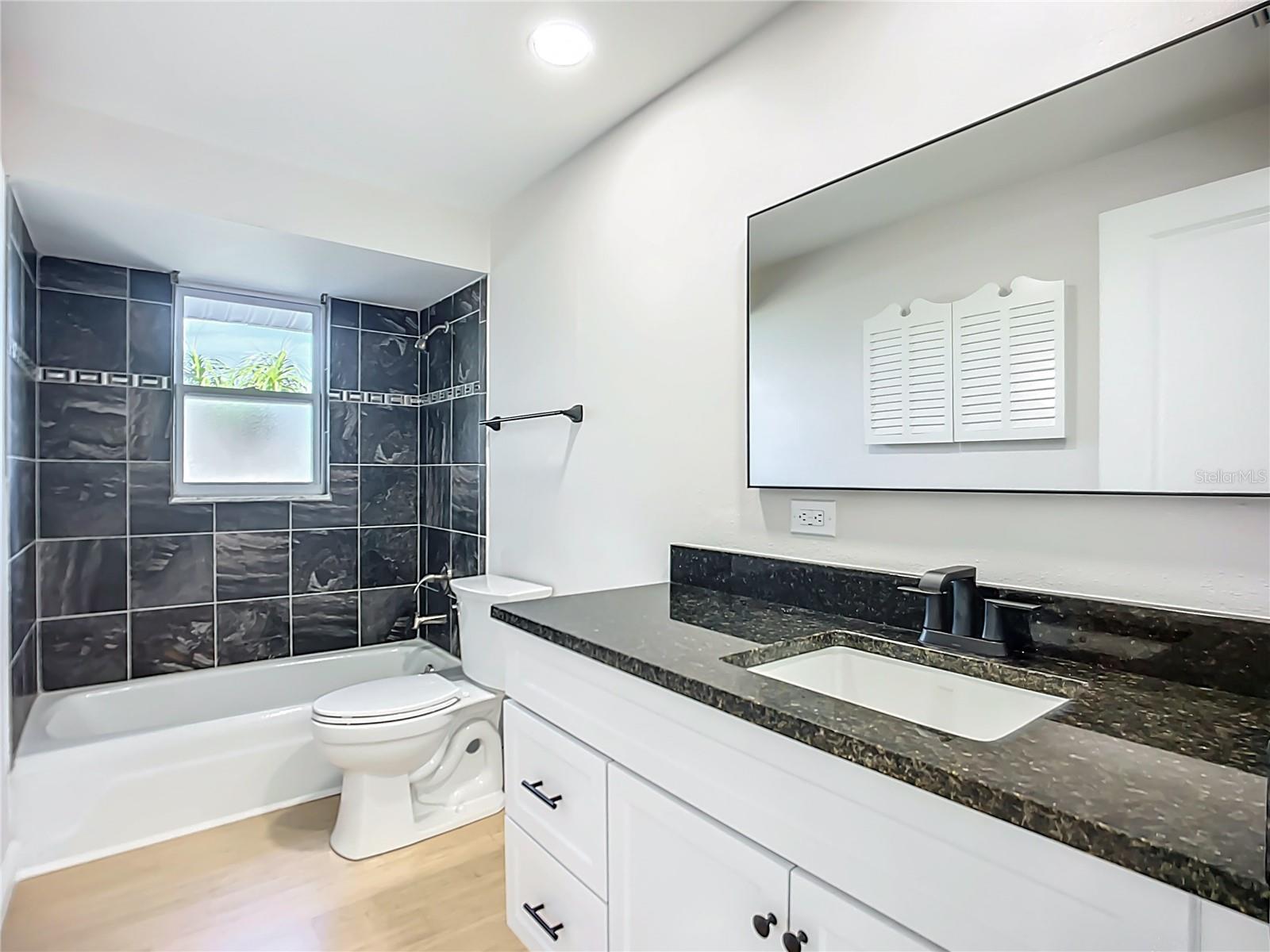 KEY ROYALE 11TH ADD - Residential