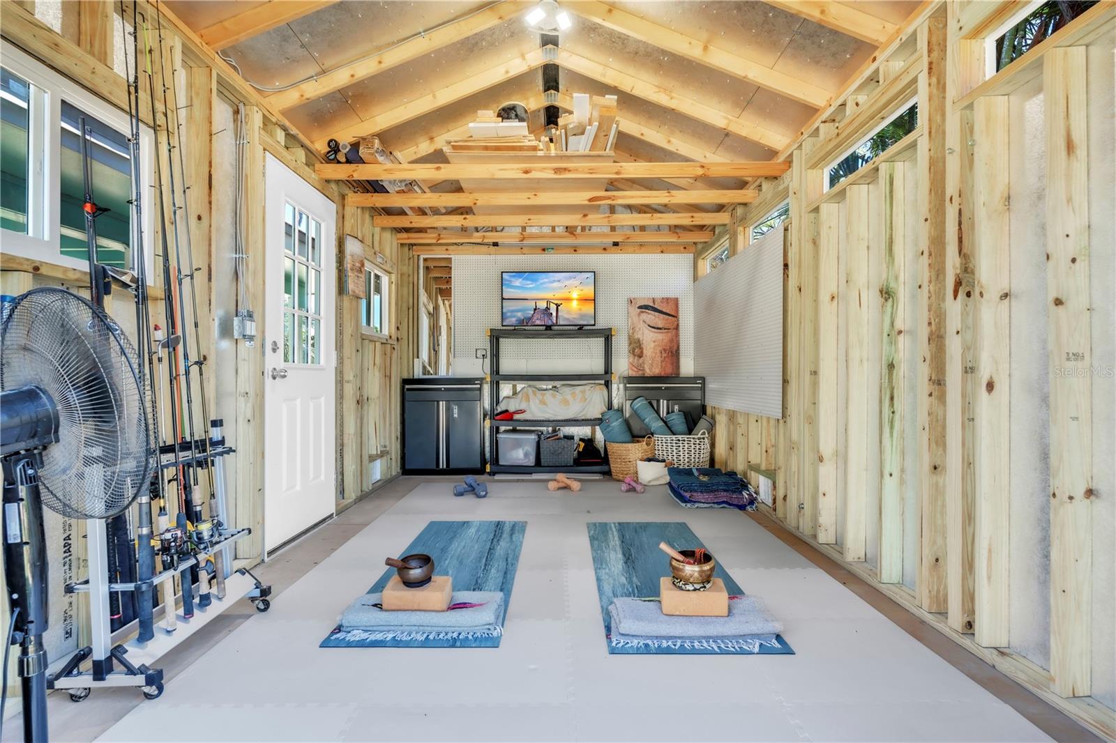 HOLMES BEACH 33RD UNIT - Residential