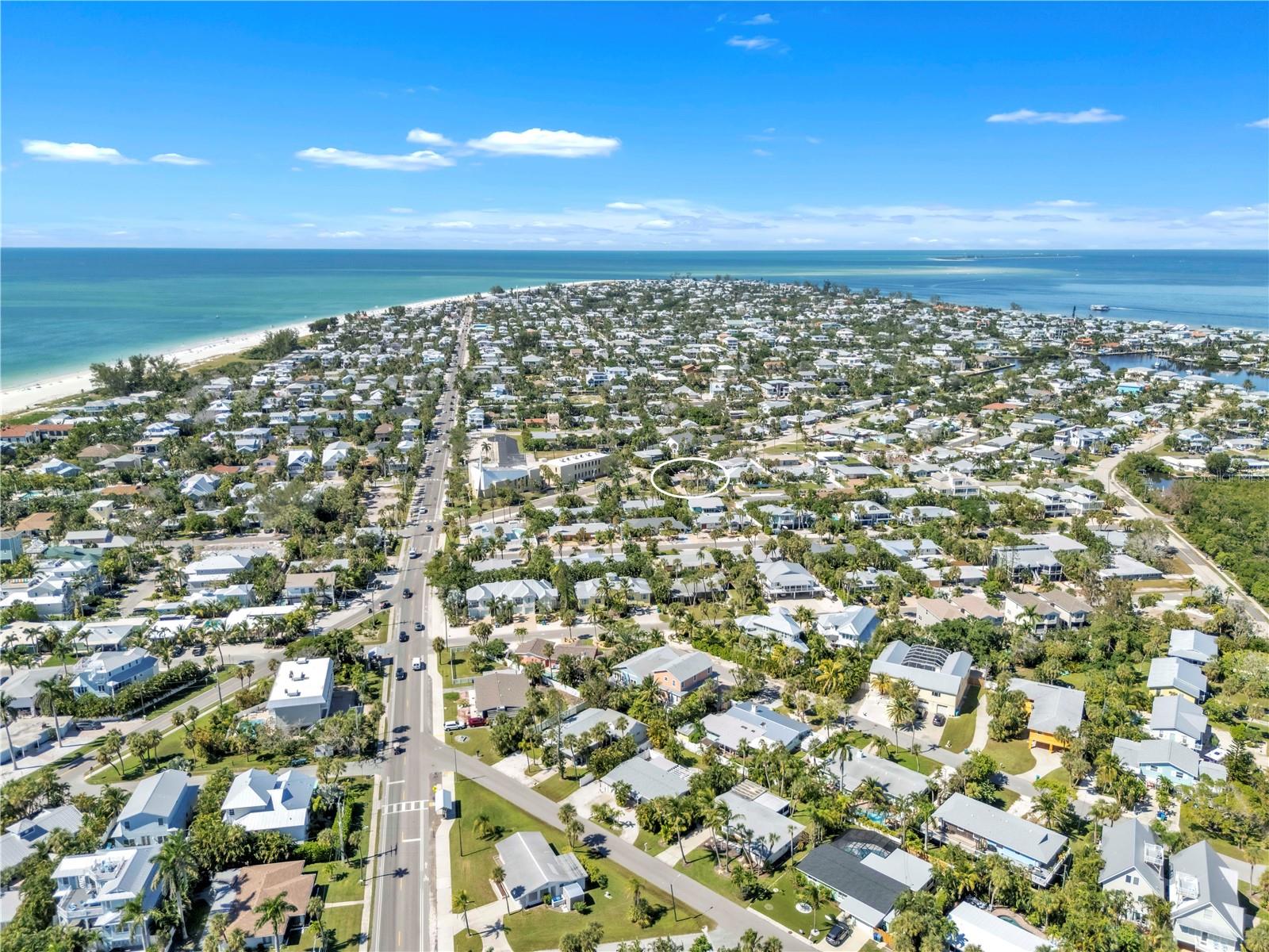 HOLMES BEACH 33RD UNIT - Residential