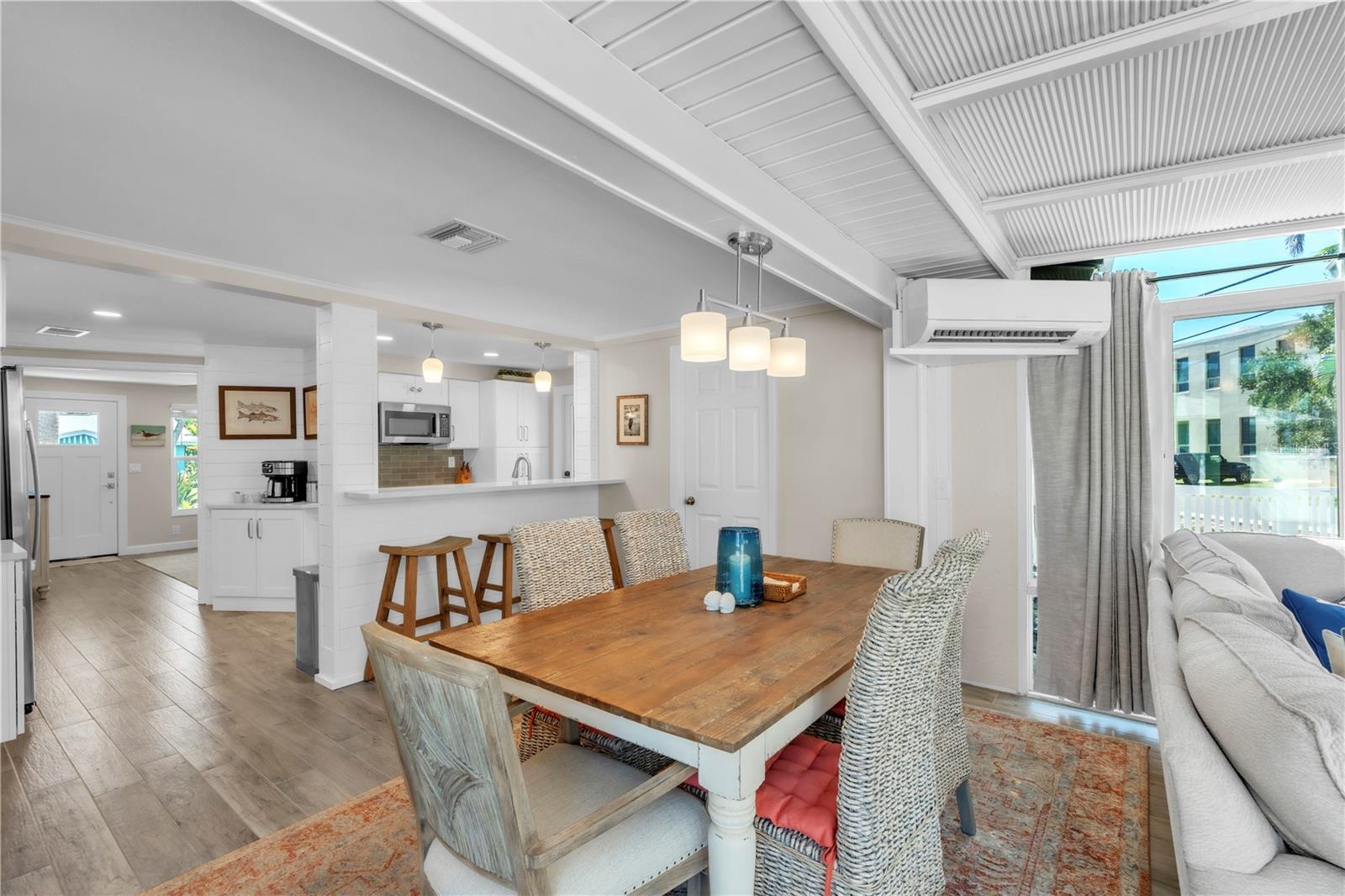 HOLMES BEACH 33RD UNIT - Residential