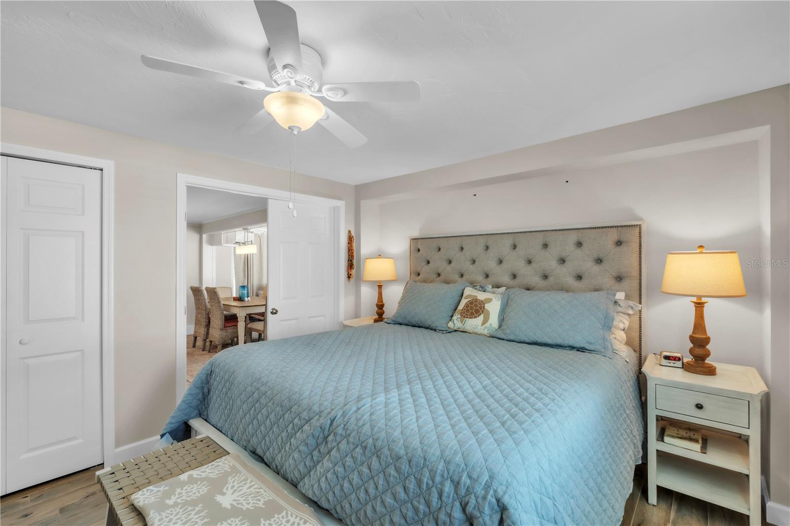 HOLMES BEACH 33RD UNIT - Residential