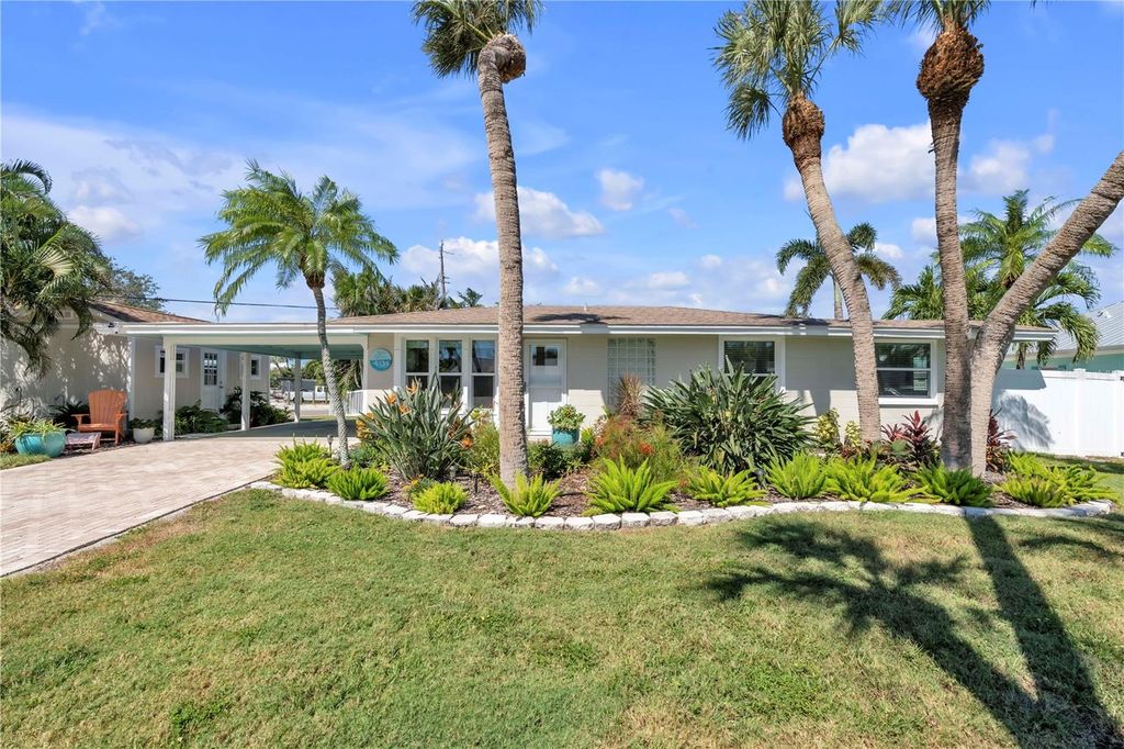Photo of 204 83rd Street, Holmes Beach, FL 34217 (MLS # A4668093)