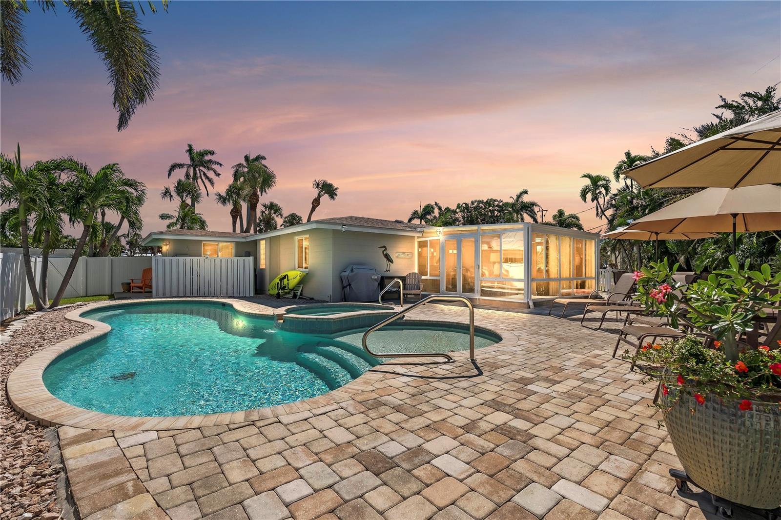 HOLMES BEACH 33RD UNIT - Residential