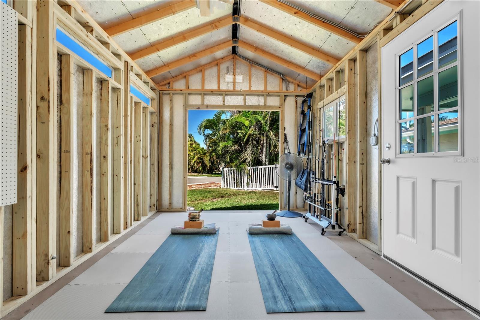 HOLMES BEACH 33RD UNIT - Residential