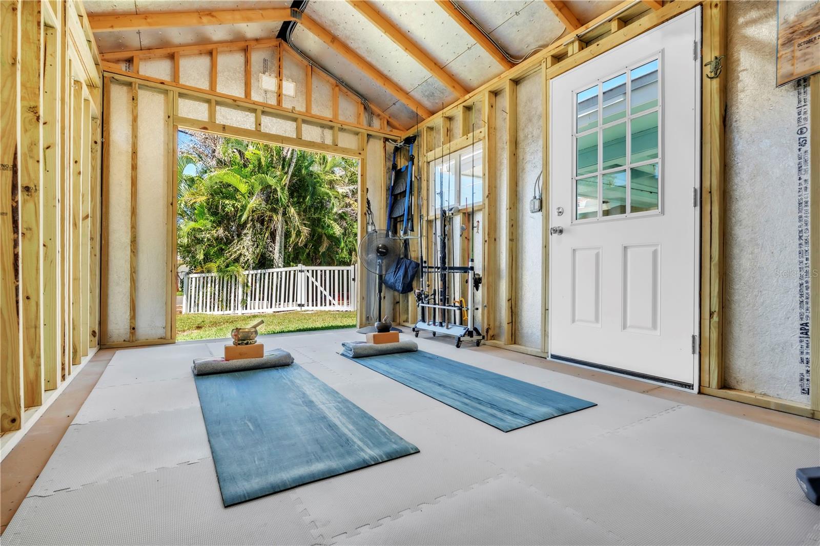 HOLMES BEACH 33RD UNIT - Residential