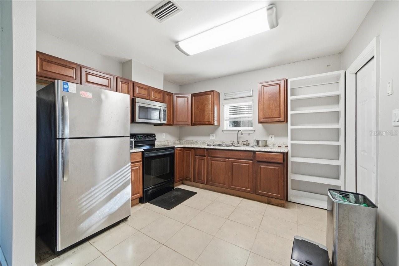 UNPLATTED - Residential