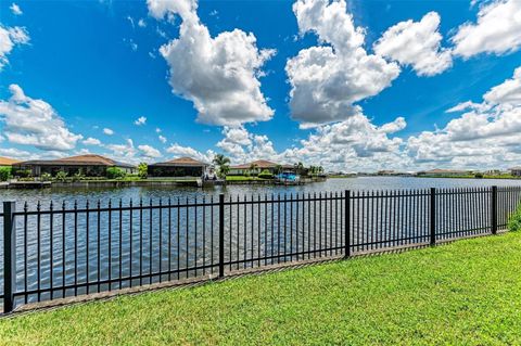 A home in PALMETTO