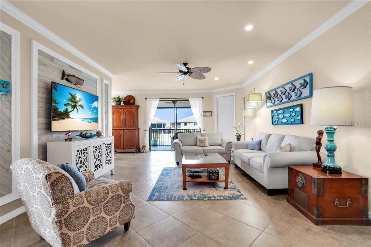 COACH HOMES 1 AT GRAN PARADISO - Residential