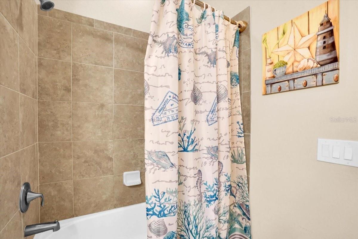 COACH HOMES 1 AT GRAN PARADISO - Residential