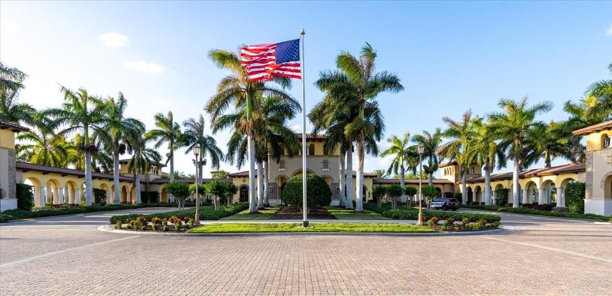 COACH HOMES 1 AT GRAN PARADISO - Residential