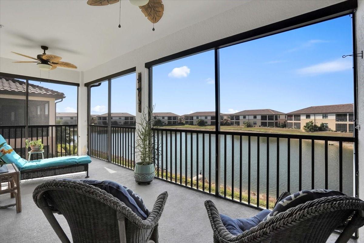 COACH HOMES 1 AT GRAN PARADISO - Residential