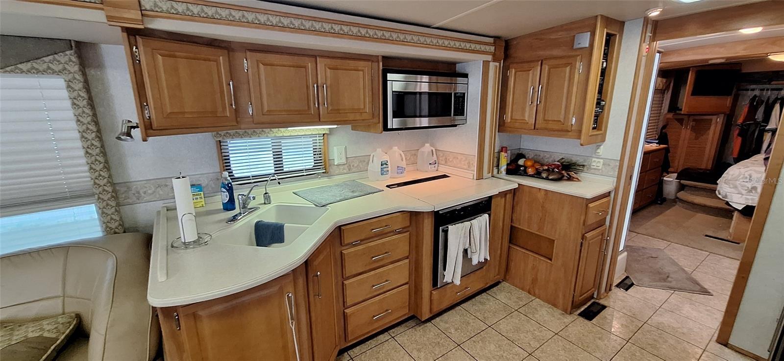 FAIRVIEW VILLAGE - Land