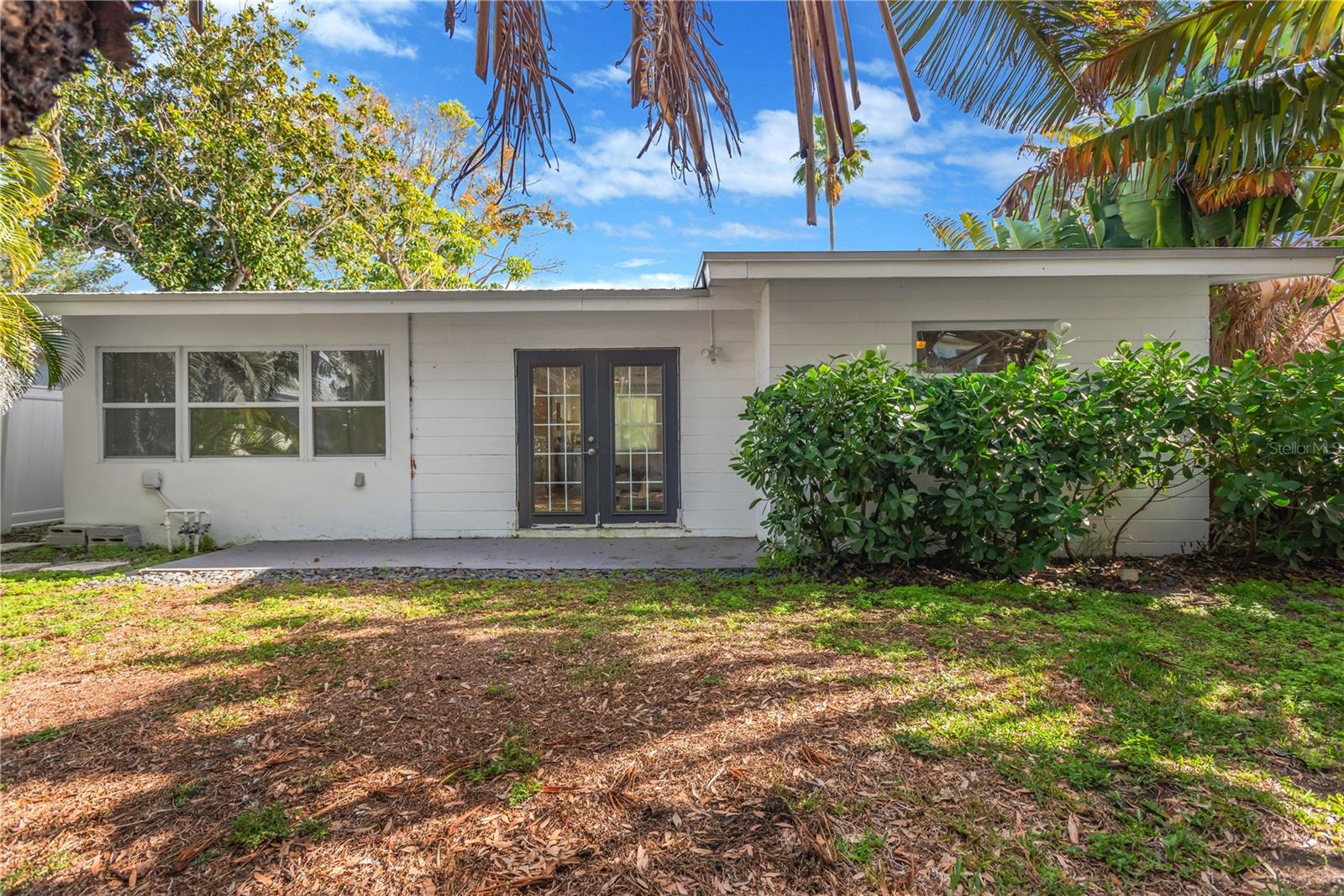 SHOREACRES CENTER - Residential