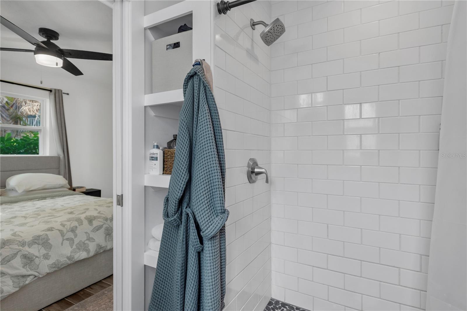 SHOREACRES CENTER - Residential