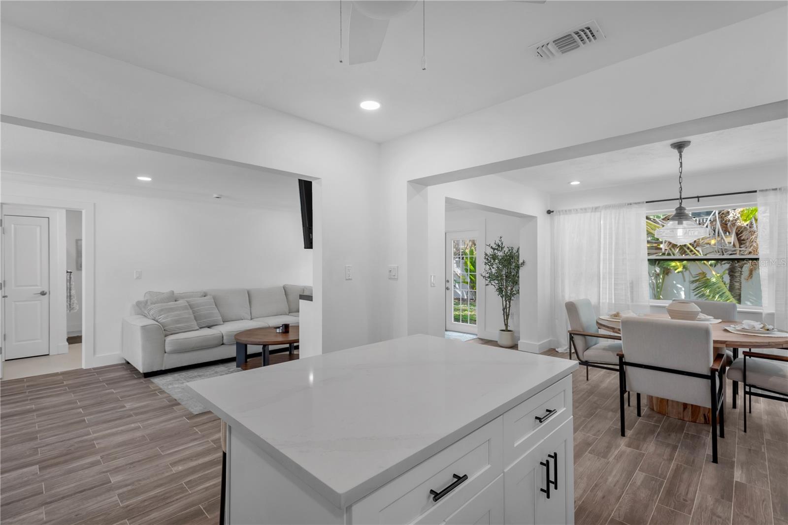 SHOREACRES CENTER - Residential