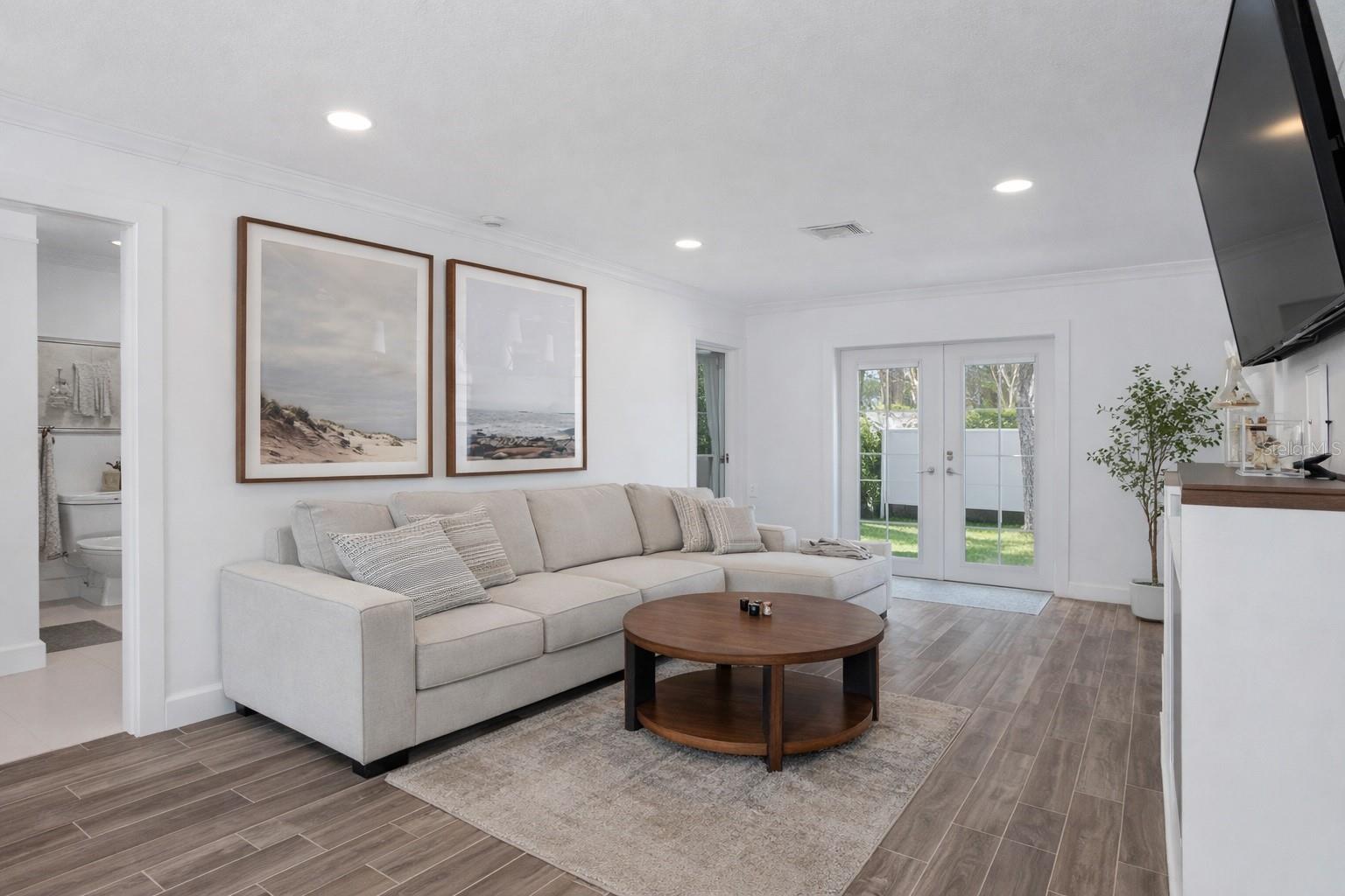 SHOREACRES CENTER - Residential