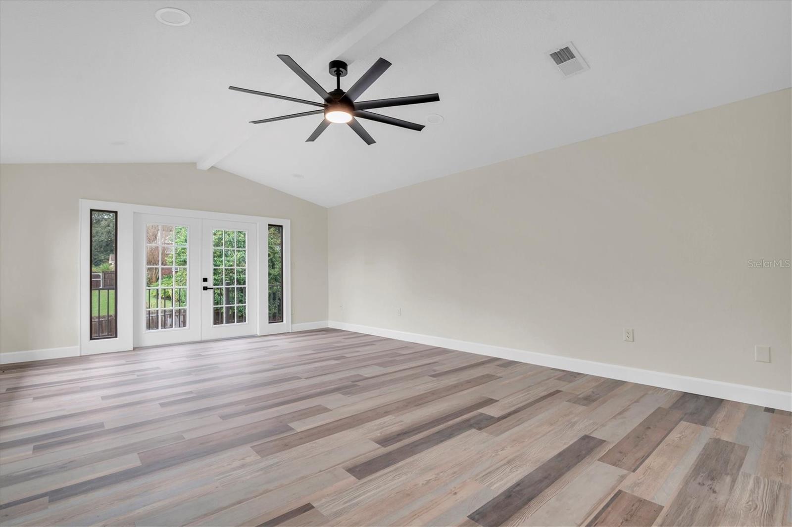 HIGH VISTA - Residential