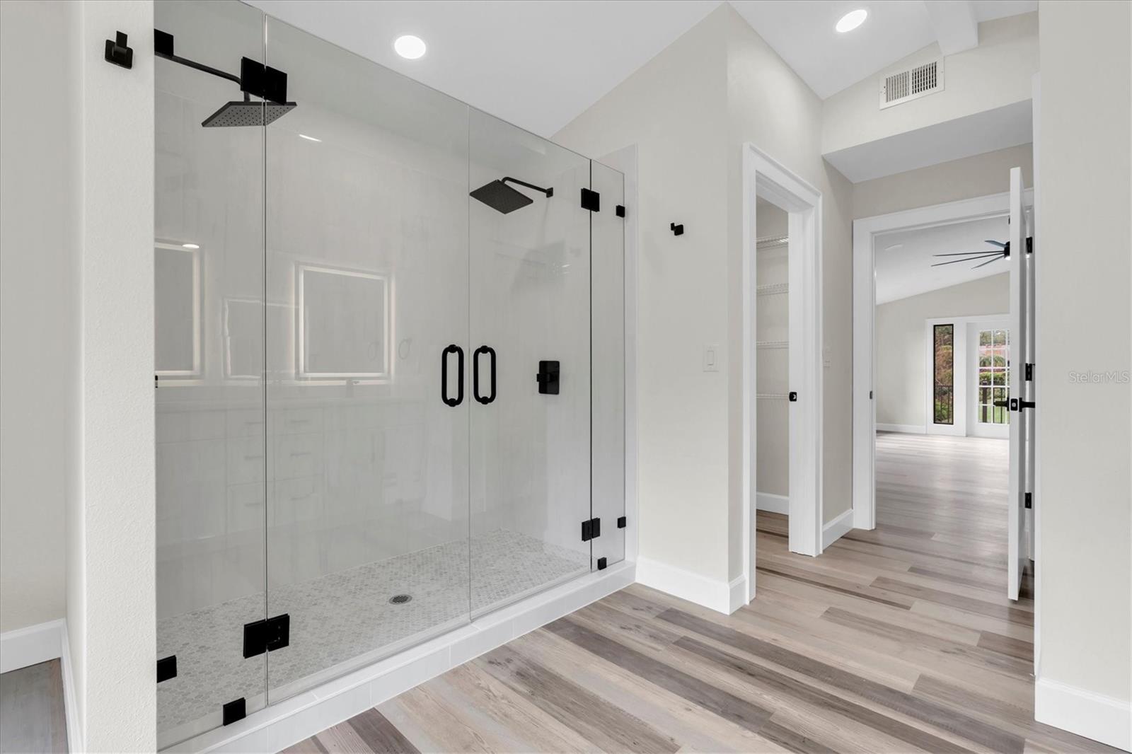 HIGH VISTA - Residential