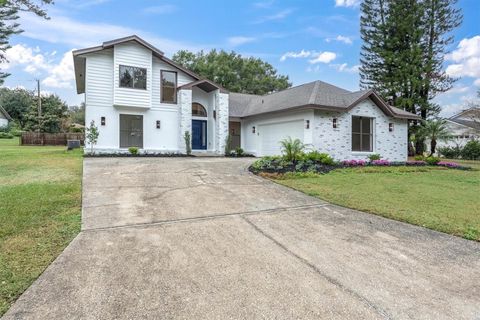 Photo of 1944 Vista View Drive, Lakeland, FL 33813 (MLS # TB8431713)